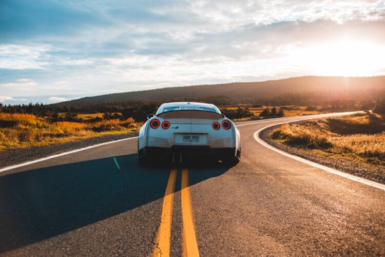 Por qué elegir un concesionario multimarca al comprar coche en Canarias